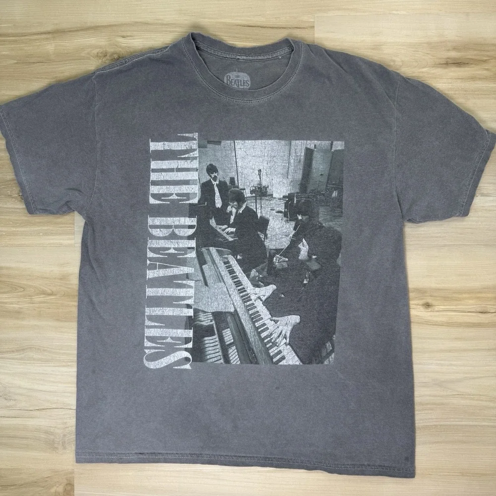 The Beatles Band T Shirt Mens Medium Large Gray Studio Photo Graphic Tee Rock